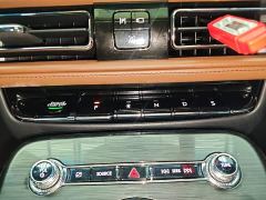 Lincoln Explorer 2.0T AWD Elite - ფოტო 13