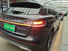 Lincoln Explorer 2.0T AWD Elite - ფოტო 7