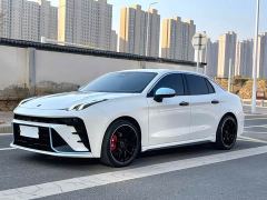 Lynk & Co 03 1.5T DCT Pro - ფოტო 1