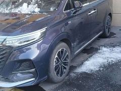SAIC Roewe iMAX8 400TGI Supreme Edition - photo 3