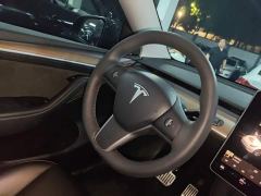 Tesla Model Y Standard Range RWD - ფოტო 10