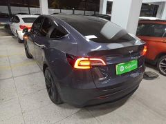 Tesla Model Y Standard Range RWD - ფოტო 4