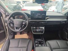 Lincoln Explorer 2.0T FWD Elegant Edition - ფოტო 9