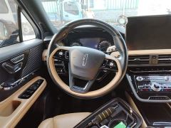 Lincoln Explorer 2.0T Two-Wheel Drive Premium - фото 2