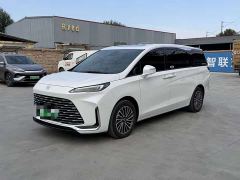 Buick GL8 New Energy Lusang Respect Edition - photo 1