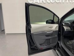 Toyota Gravia 2.5L Hybrid Comfort Edition - фото 11