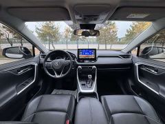 Toyota Venza 2.0L CVT FWD Luxury - фото 9