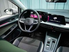 Volkswagen Golf 280TSI DSG Pro 50th Anniversary Legend Edition - photo 3