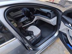 BYD Qin PLUS Glory Edition DM-i 55KM Leading - фото 19