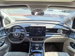 Denza D9 DM-i 1040 Premium - ფოტო 6