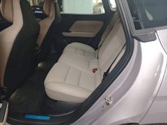 Volvo XC70 Plug-in Hybrid Two-Wheel Drive Long Range Core - ფოტო 16