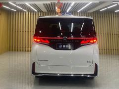Toyota Vellfire Crown Hybrid 2.5L Executive Premier Edition - ფოტო 10