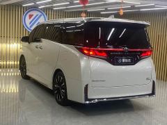 Toyota Vellfire Crown Hybrid 2.5L Executive Premier Edition - ფოტო 9