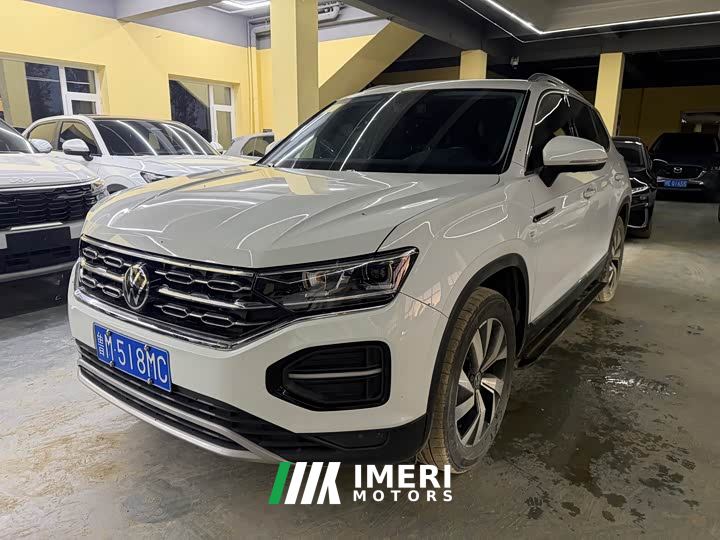 Volkswagen Taos 280TSI FWD Luxury Smart Connected Edition - автомобиль из Китая