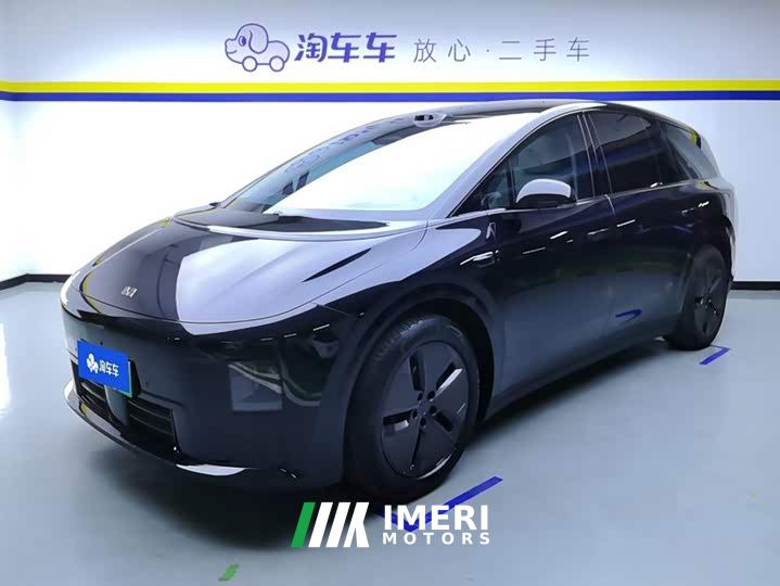Li Auto i8 Standard Edition - ავტომობილი ჩინეთიდან
