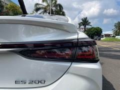 Lexus ES 200 Premium Edition - фото 15