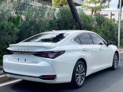 Lexus ES 200 Premium Edition - фото 7