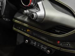 Ferrari F8 Tributo 3.9T V8 - ფოტო 16