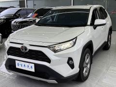 Toyota RAV4 2.0L CVT FWD Fashion Plus - photo 1