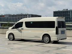 Toyota HIACE 3.5L Automatic - ფოტო 4