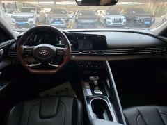 Hyundai Elantra 1.5L CVT Luxury - ფოტო 14