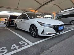 Hyundai Elantra 1.5L CVT Luxury - ფოტო 3