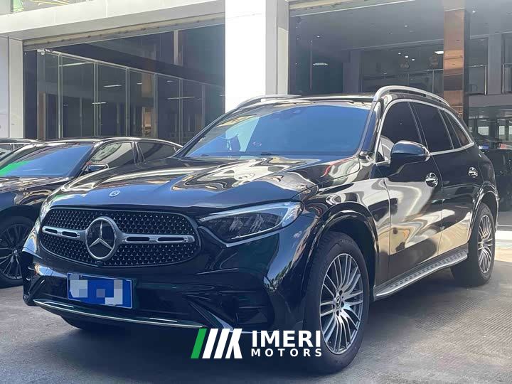 Mercedes-Benz GLC 300 L 4MATIC Dynamic 5-Seater