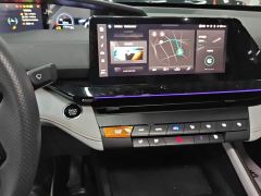 Changan UNI-V Smart Electric iDD Blue Whale Smart Electric iDD 136km Smart Premium Edition - фото 13