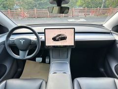 Tesla Model Y Rear-Wheel Drive - ფოტო 14