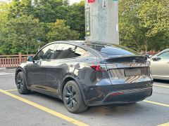 Tesla Model Y Rear-Wheel Drive - ფოტო 6