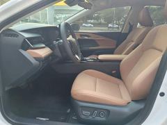 Toyota Camry 2.0GVP Luxury Edition - фото 4