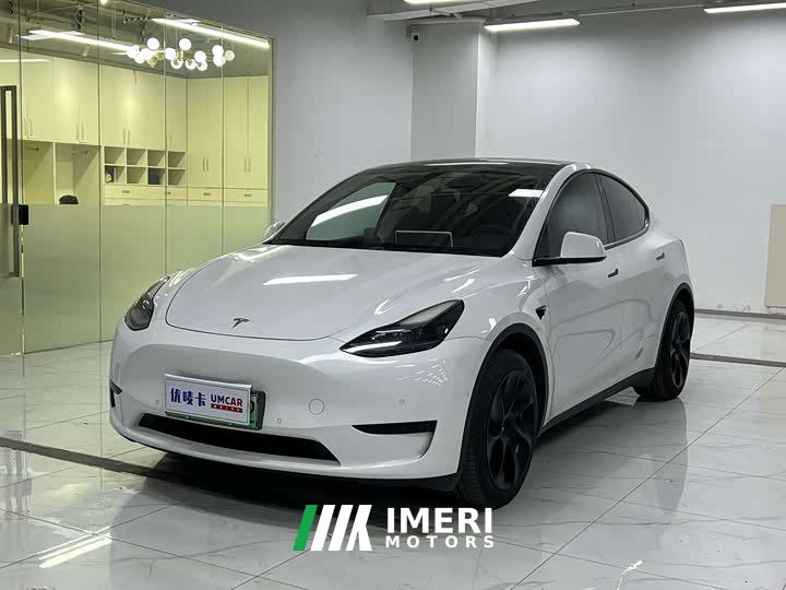 Tesla Model Y Facelift Rear-Wheel Drive