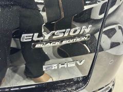 Honda Odyssey 2.0L e:HEV Luxury - ფოტო 9