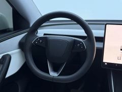 Tesla Model Y Rear-Wheel Drive - photo 17