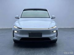 Tesla Model Y Rear-Wheel Drive - photo 3