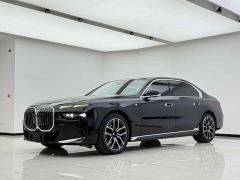 BMW 7 Series 735Li M Sport Package - ფოტო 1