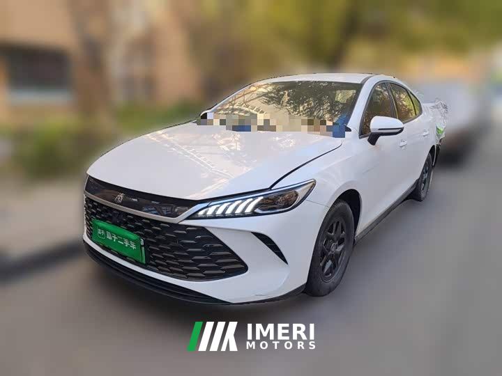 BYD Qin PLUS DM-i Smart Drive Edition 55KM Leading - автомобиль из Китая