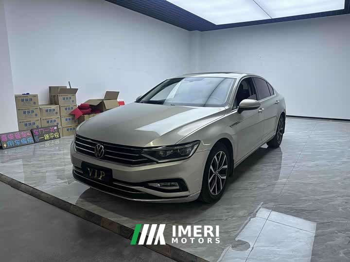 Volkswagen Magotan 330TSI DSG Luxury - ავტომობილი ჩინეთიდან
