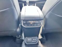 Toyota Highlander Hybrid 2.5L AWD Premium 7-Seater - photo 14