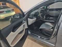 BYD Qin PLUS Champion Edition EV 420KM Leading Edition - ფოტო 12