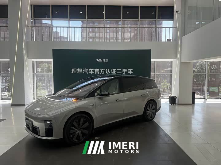 Li Auto i8 Standard Edition