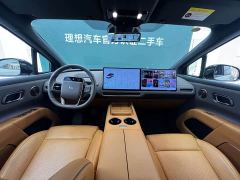 Li Auto i8 Standard Edition - ფოტო 12