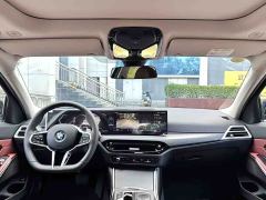 BMW 3 Series 325i M Sport Package - ფოტო 7