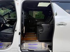 Toyota Vellfire Crown Hybrid 2.5L HV Premium Edition - фото 10