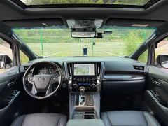 Toyota Vellfire Crown Hybrid 2.5L HV Premium Edition - фото 9