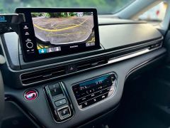 Honda Odyssey 2.0L e:HEV Luxury - ფოტო 11