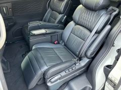 Honda Odyssey 2.0L e:HEV Luxury - ფოტო 7
