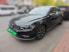 Volkswagen Magotan 330TSI DSG Advance - photo 1