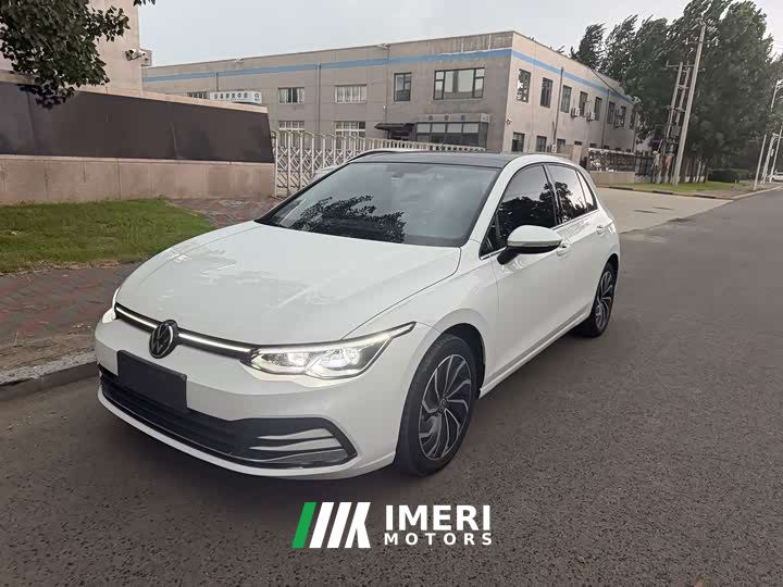 Volkswagen Golf Facelift 200TSI DSG Pro - автомобиль из Китая