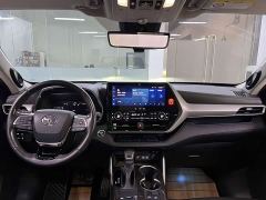 Toyota Highlander 2.5L Intelligent Hybrid AWD Premium 7-Seater - ფოტო 16